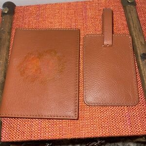 MARK AND GRAHAM  Leather Passport Case and Luggage Tag NO MONOGRAM - Slight Mark